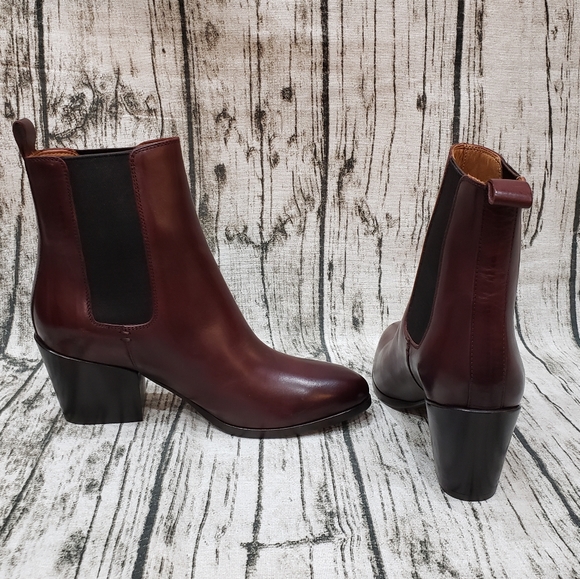 Timeless Frye Bordeaux Chelsea Booties - Picture 8 of 9